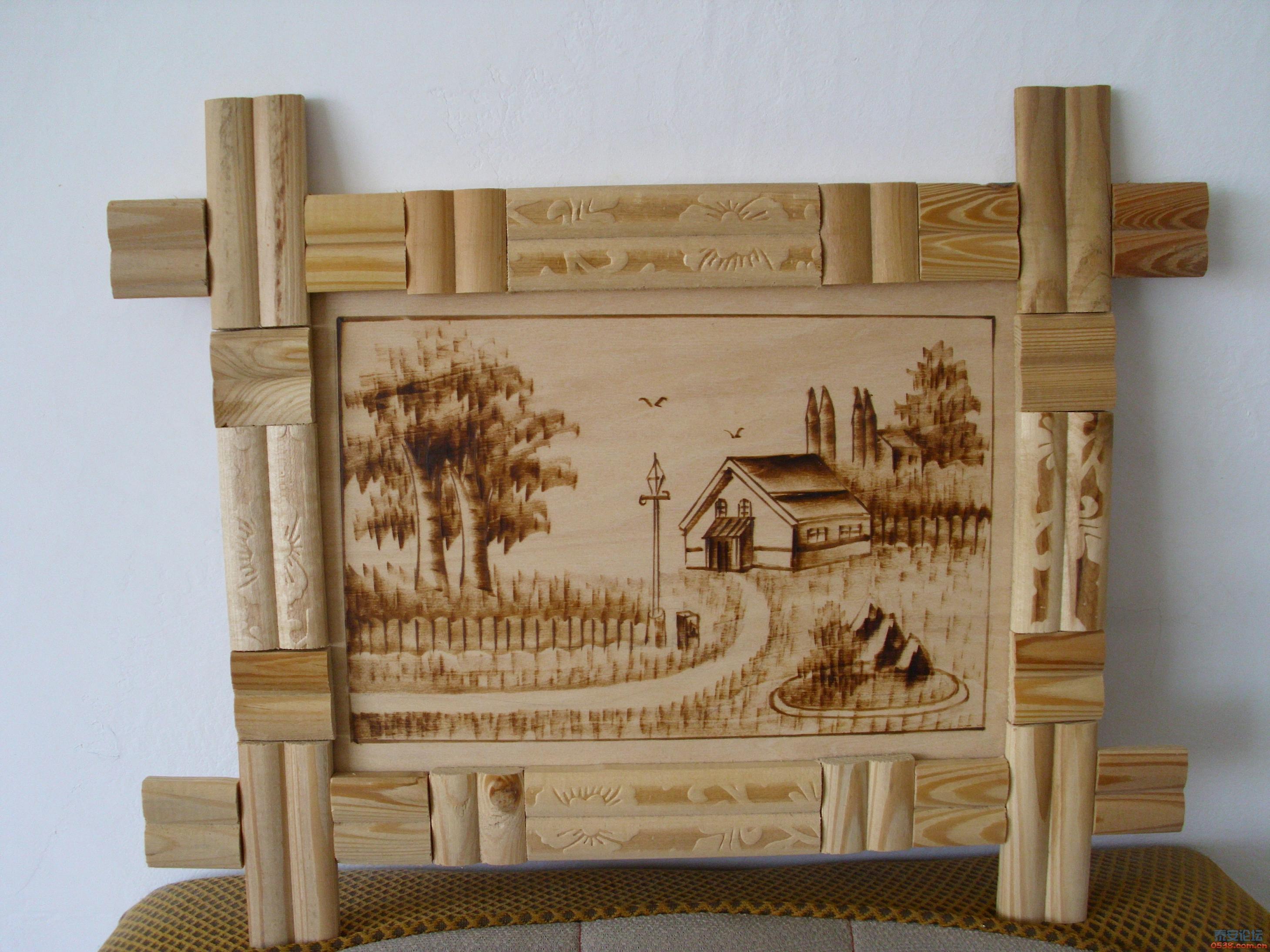 木匠师傅走后,最后一个步骤还没完成,就是找人做烫画