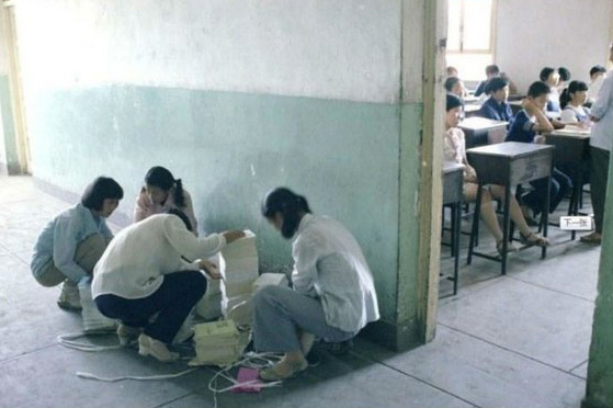 分享一组照片《八十年代的中学生》